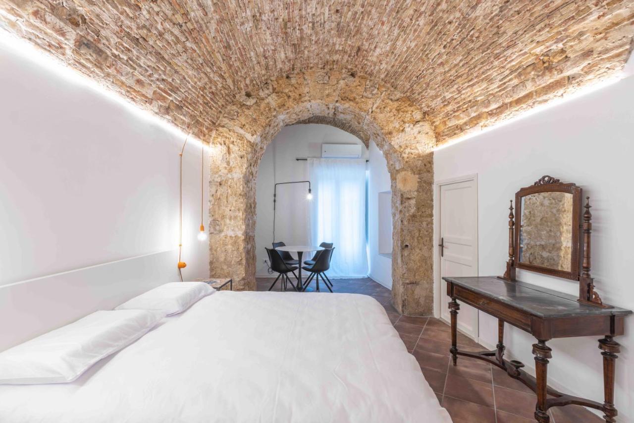 Calderai 82 Suites 1 E 2 Palermo Exteriör bild
