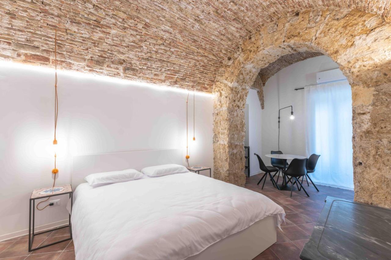 Calderai 82 Suites 1 E 2 Palermo Exteriör bild