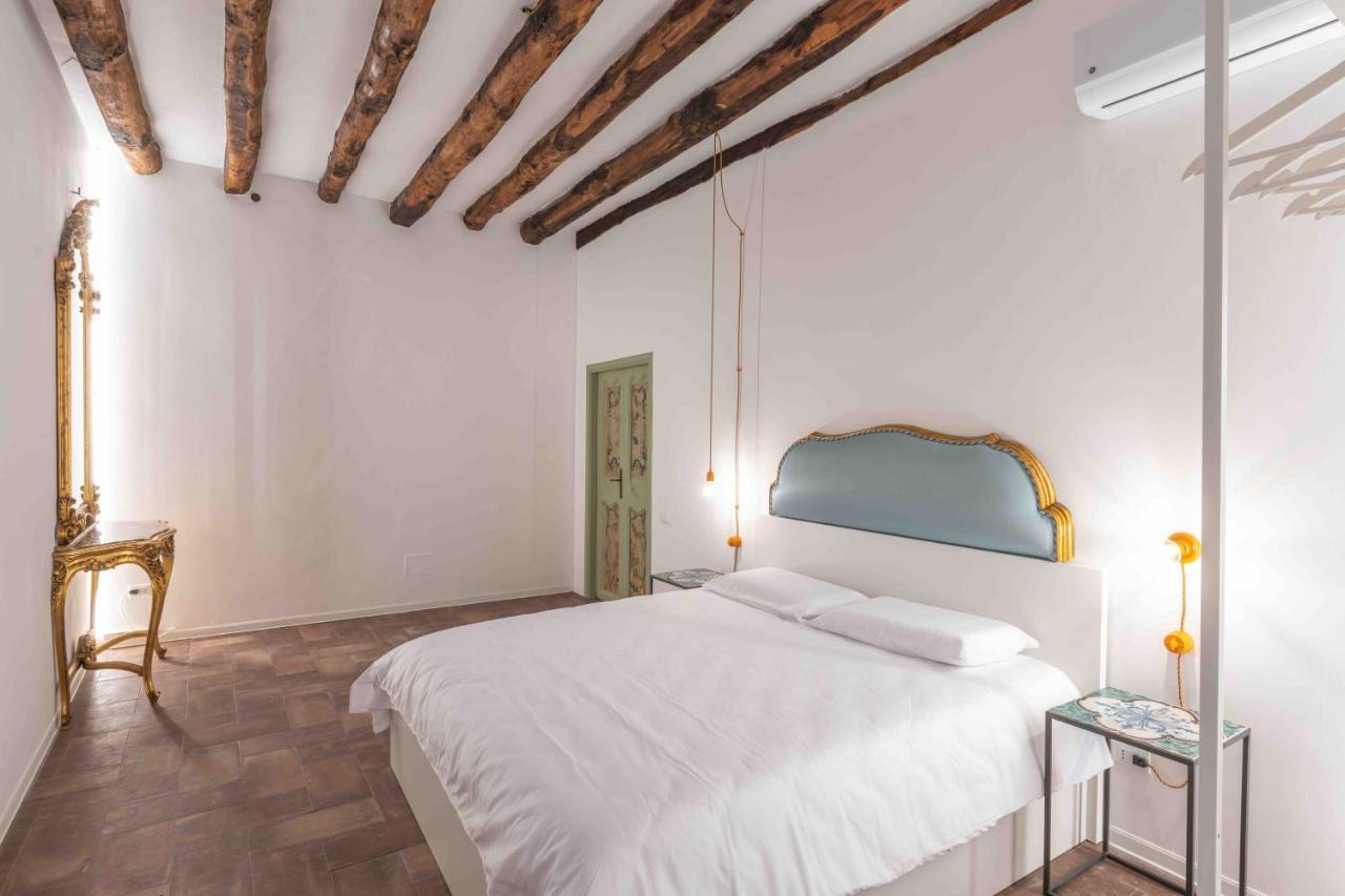 Calderai 82 Suites 1 E 2 Palermo Exteriör bild